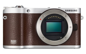 Auf der Digitalkamera Samsung NX300 wurden mehrere Sicherheitslücken entdeckt: Sie ermöglichen das Verbreiten von Schadsoftware sowie das Klauen von Bildern und Videos. 