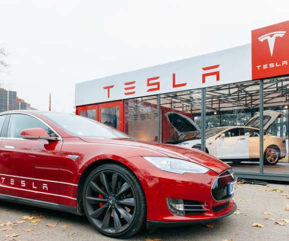 Tesla Auto 