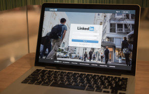 LinkedIn Web-App auf Notebook 