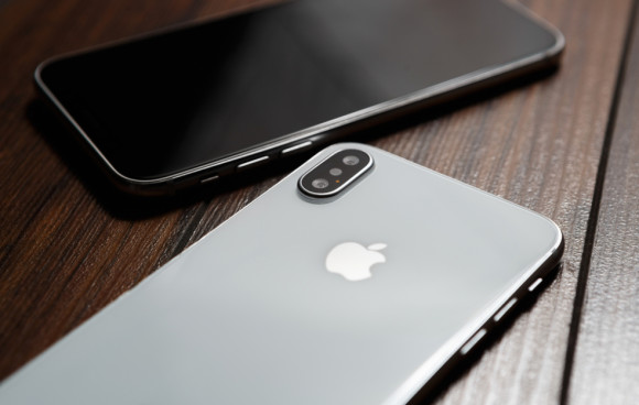 Apple-Logi auf dem iPhone XS 