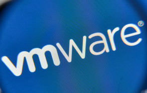 VMware-Logo unter der Lupe 