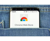 Google Chrome Web Store auf Smartphone-Screen