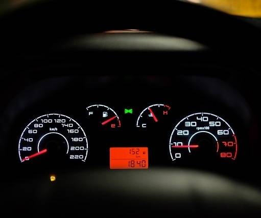 Die Uber-Dieste UberX, Green, Black und Van werden vorübergehend in Wien eingestellt. Auch das Pilotprojekt in Graz, Linz und Salzburg wird auf Eis gelegt.