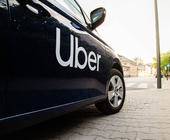 Auto mit Uber Logo