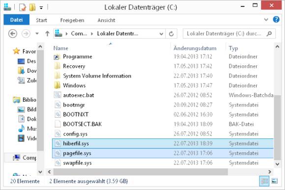 Explorer-Fenster mit den Dateien pagefile.sys und hiberfil.sys 