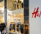 H und M Einkaufspassage Shopping Mall Shoppen Einkaufen Klamotten
