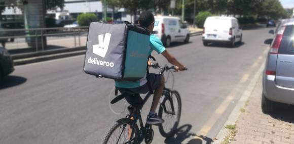 Deliveroo-Lieferant in Mailand 