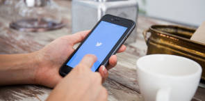 Twitter 