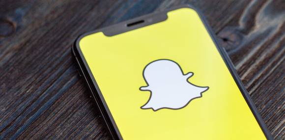 Snapchat-Logo auf Smartphone 