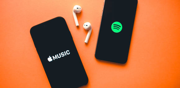 Apple und Spotify 