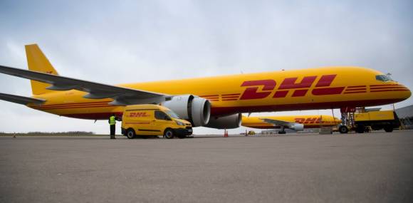 Fracht-Flugzeug DHL  