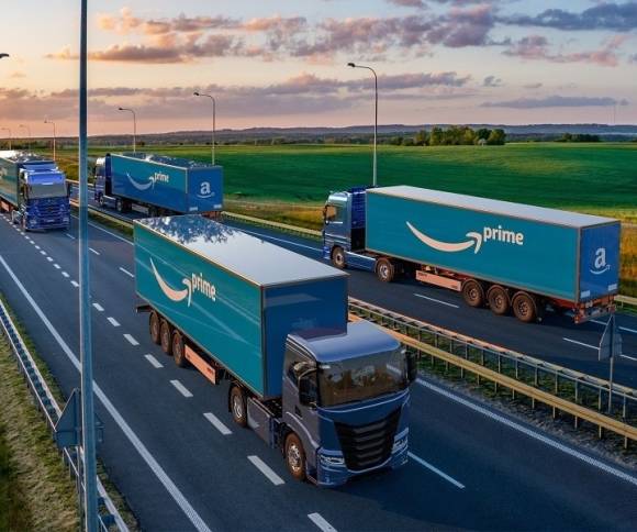 LKW's mit Amazon Prime Logo 