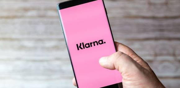 Klarna App auf Smartphone 