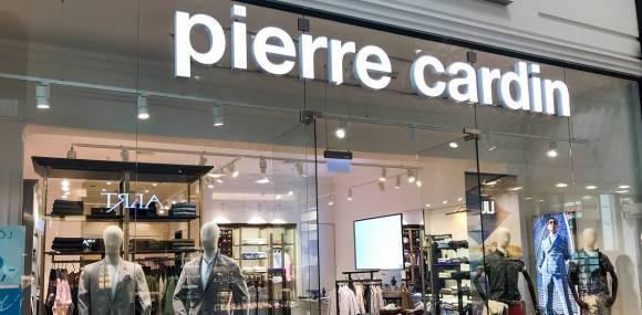Pierre Cardin Store 