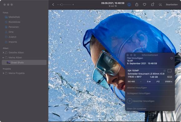Der Screenshot zeigt die Apple-App «Fotos»; eine Frau trägt einen blauen Schleier, die Auflösung beträgt 150 Megapixel