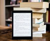 E-Book-Reader mit Taschenbüchern