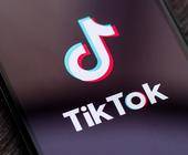 TikTok App auf Smartphone