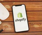 Shopify-App auf einem Smartphone