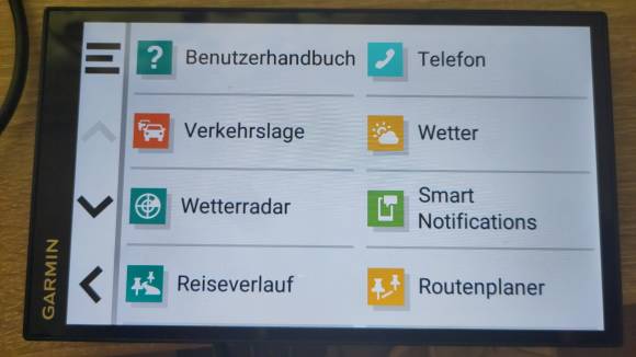 Enthaltene Apps auf dem Garmin Drivesmart 76