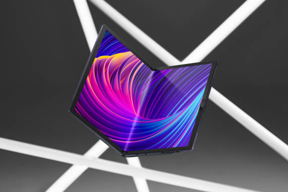 Ein aufgeklapptes Zenbook 17 Fold OLED 