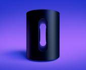 Der zylinderförmige, schwarze Speaker