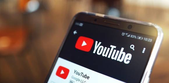 Youtube App auf einem Smartphone 