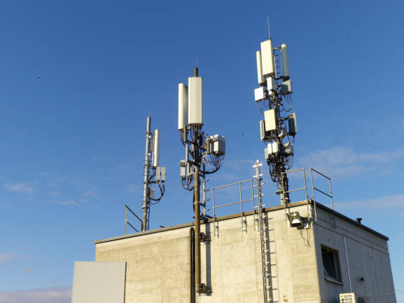 Eine 5G-Mobilfunkantenne in Zürich Oerlikon 