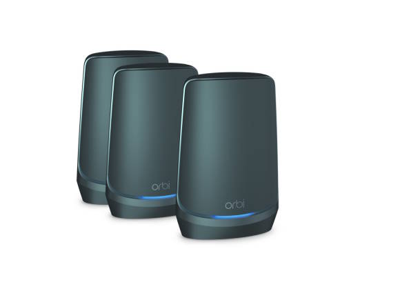 Drei Netgear Orbi in Schwarz