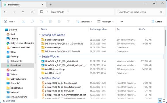 Der Explorer zeigt den Downloads-Ordner nach Zeitspanne gruppiert 