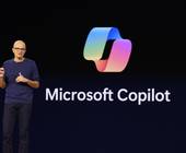 Satya Nadella stellt auf der Ignite Microsoft Copilot vor.