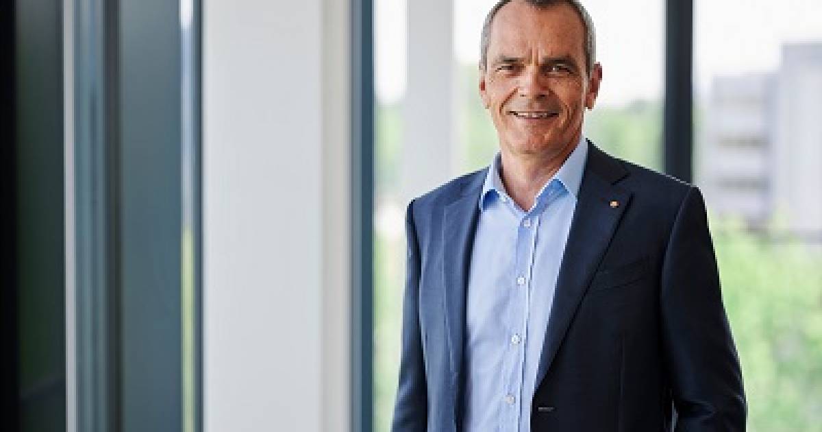 Expert-Gruppe-mit-leichtem-Umsatzr-ckgang