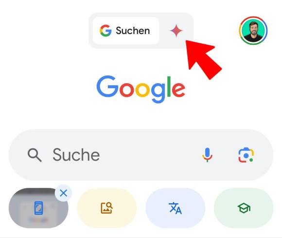 Bild 10: Gemini ist auch auf iOS verfügbar – einerseits via Google-App (oben), mittlerweile auch via Gemini-App