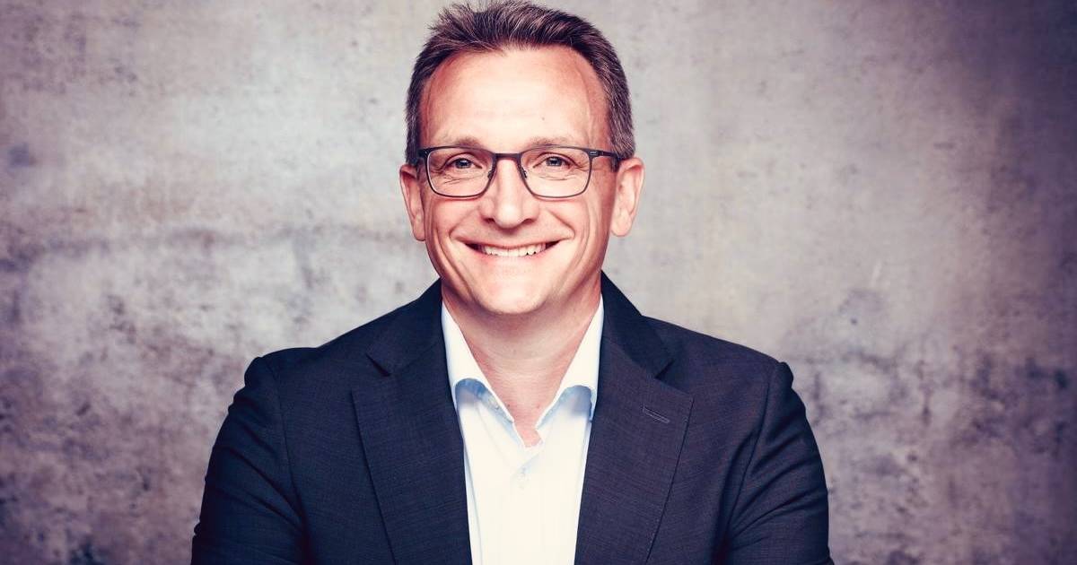 Dominik-Bauersch-wird-Director-Customer-Service-Sales