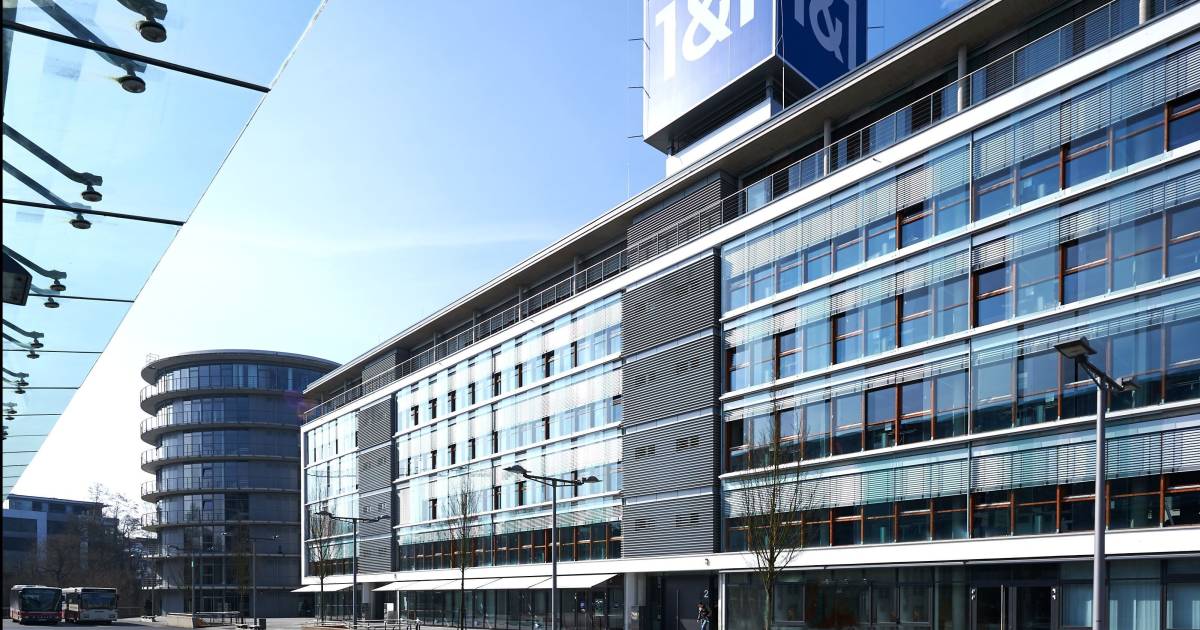 United-Internet-verkauft-1-1-Versatel-an-die-1-1-AG