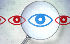Fast alle Webseiten integrieren Tracking-Dienste, die alle Aktivitäten ihrer Besucher aufzeichnen. Eine Browser-Erweiterung für Firefox und Chrome blockiert diese Dienste. 