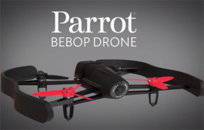 Der Drohen-Spezialist Parrot stellt mit dem neuen Modell Bebop eine kompakte Kameradrohne mit Full-HD-Unterstützung vor. Die Bebop wird wahlweise via Smartphone, Tablet oder der Oculus Rift gesteuert. 