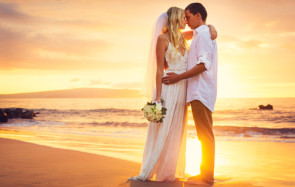 Clevere Geschäftsidee: Wenn bereits das Aufgebot bestellt ist und eine Hochzeit dann plötzlich ausfällt, dann können andere Heiratswillige die Hochzeitsfeier günstig übernehmen. 