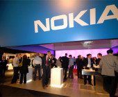 Der Handyhersteller Nokia hat Ende 2007 mehrere Millionen Euro Lösegeld bezahlt. Die Erpresser hatten damit gedroht, Verschlüsselungsfunktionen des Betriebssystems Symbian zu veröffentlichen.