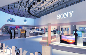 Mit dem Xperia Z3 sowie der Mini-Variante Z3 Compact bringt Sony gleich zwei Smartphone-Knüller auf die IFA. Ferner zeigen die Japaner das Xperia E3, das Xperia Z3 Tablet sowie zwei Smart Wearables. 