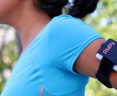 Gehen, Laufen oder Strampeln: Ein neues Fitness-Gadget nutzt die kinetische Energie sportlicher Aktivitäten und sammelt Strom zum Nachladen von Smartphones und Smartwatches.
