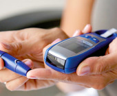 Blutzucker messen ohne Piekser, Diabetiker-Tagebücher automatisch am Smartphone führen und Messwerte online verfügbar haben - ein neues Paket der Techniker Krankenkasse macht's möglich.