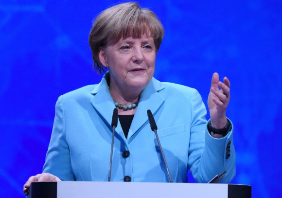 Bundeskanzlerin Angela Merkel eröffnet die CeBIT 