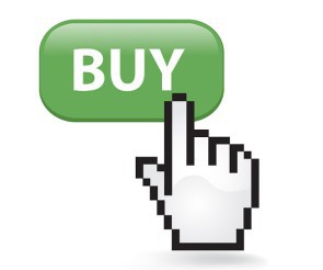 Hand klickt auf Buy-Button 