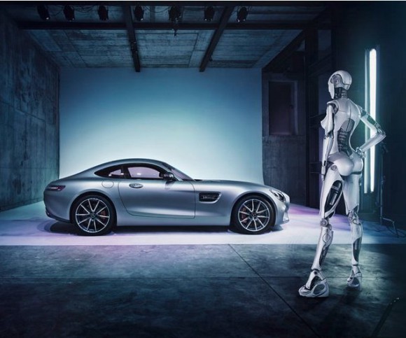 Mercedes mit roboter 