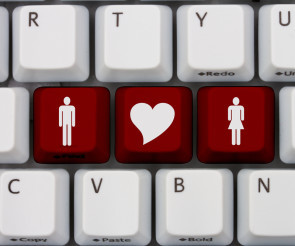 Tastatur mit einem Mann, einem Herz und einer Frau 