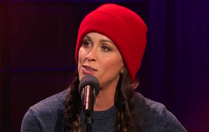 Alanis Morissette mit Ironic-Update 