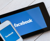 Facebook Handy und Tablet