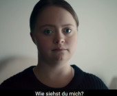 Mädchen mit Down-Syndrom
