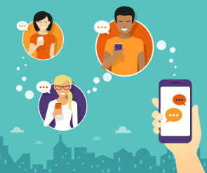 Messenger App auf Smartphone kommuniziert mit Kunden 