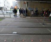 Bodenampeln an der Haltestelle Hauntstetterstraße